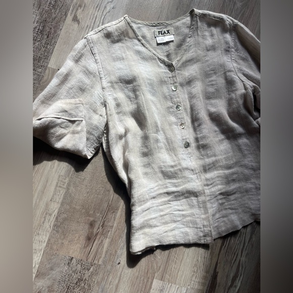 Flax Tops - EUC FLAX linen oversized woman’s button up top. Size medium